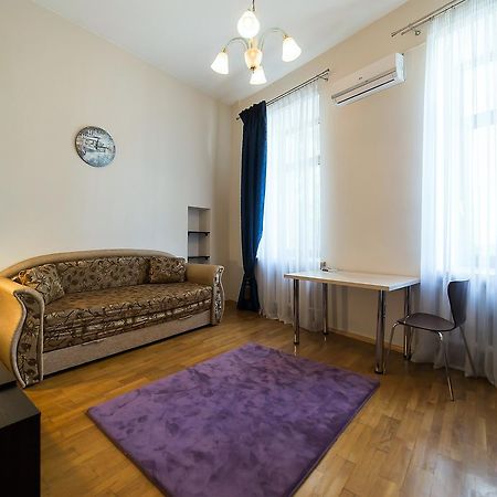 Cozy Apartment In Centre Of Kiev Exteriör bild