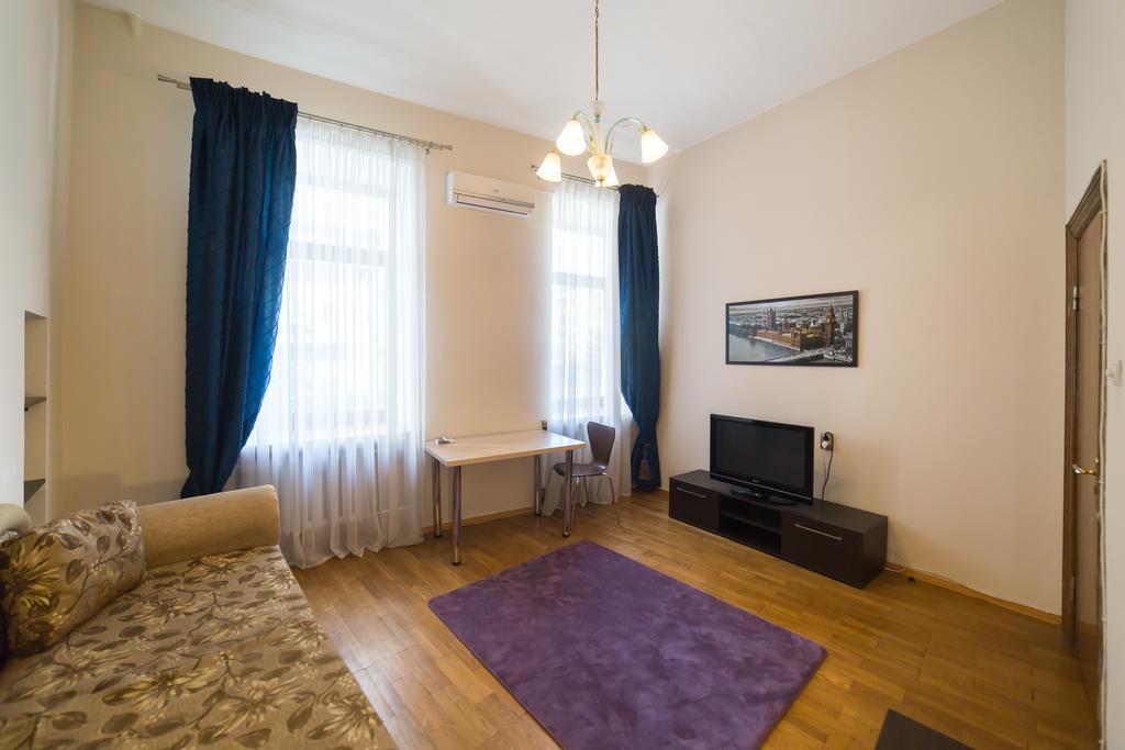 Cozy Apartment In Centre Of Kiev Exteriör bild